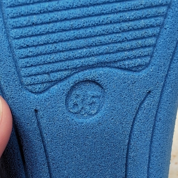 Michael Kors | Merlyn Black Mesh Trainer Sneakers with Knit Fabric Size 8.5 - Picture 7 of 8